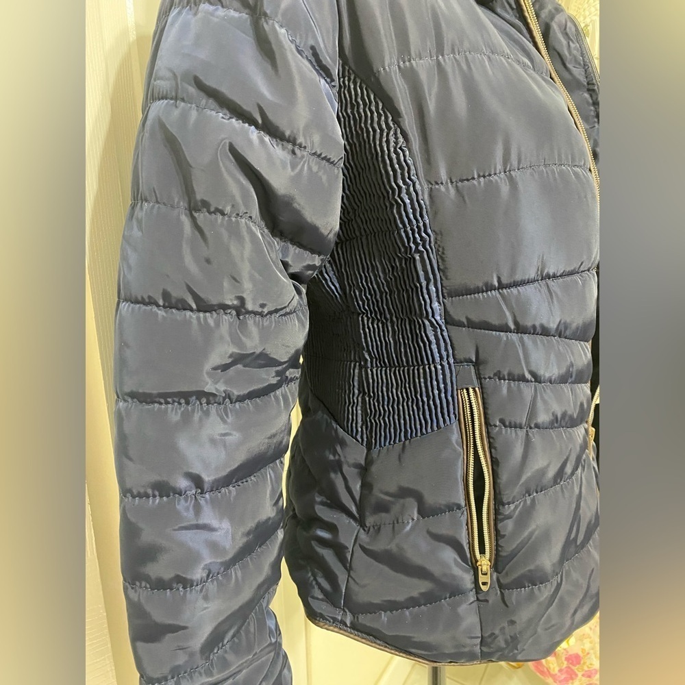Special One Women's Navy Puffer Jacket size M - Picture 4 of 9
